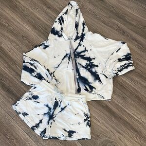 Tye Dye Blue/White Hooded Sweatshirt and Short Matching Set (S/M)